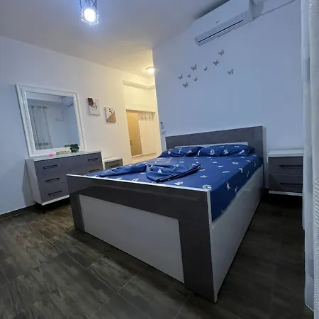 Central Flat Lejlighed