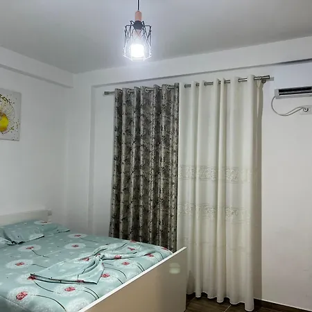 Central Flat شقة *
